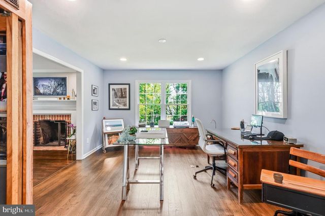 810 JOSHUA CT, Moorestown, NJ 08057