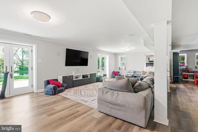 810 JOSHUA CT, Moorestown, NJ 08057
