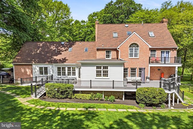 810 JOSHUA CT, Moorestown, NJ 08057