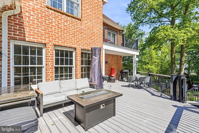 810 JOSHUA CT, Moorestown, NJ 08057