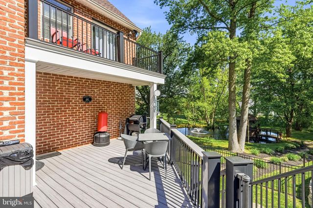 810 JOSHUA CT, Moorestown, NJ 08057