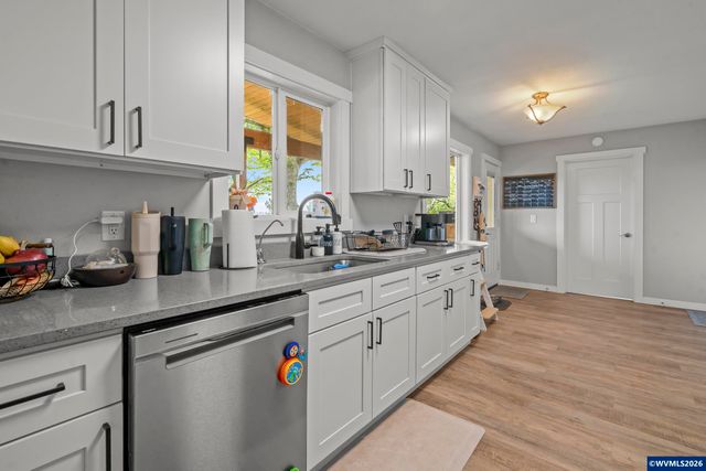 2239 Steiwer Rd SE, Jefferson, OR 97362