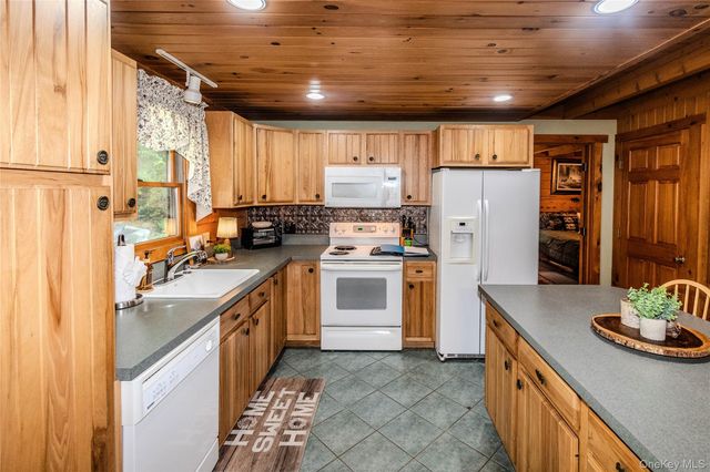 505 E Mountain Road N N, Cold Spring, NY 10516