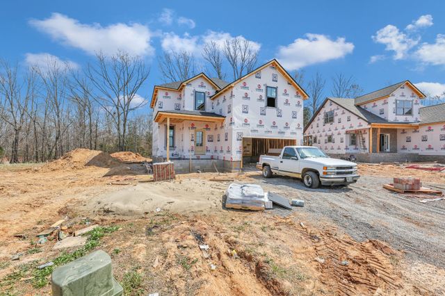 353 Chase Dr, Clarksville, TN 37043