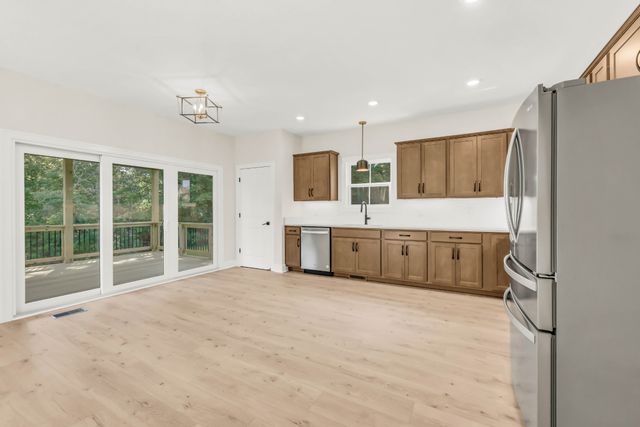 353 Chase Dr, Clarksville, TN 37043