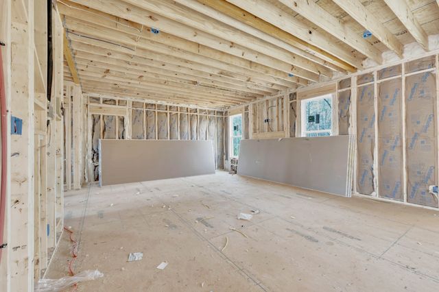 353 Chase Dr, Clarksville, TN 37043