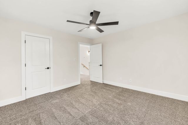 353 Chase Dr, Clarksville, TN 37043