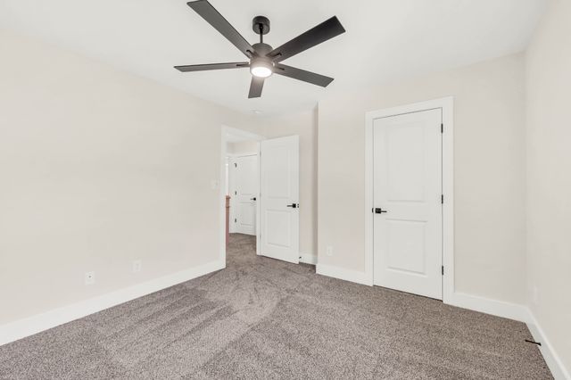 353 Chase Dr, Clarksville, TN 37043