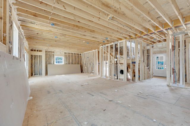 353 Chase Dr, Clarksville, TN 37043