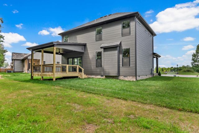 353 Chase Dr, Clarksville, TN 37043
