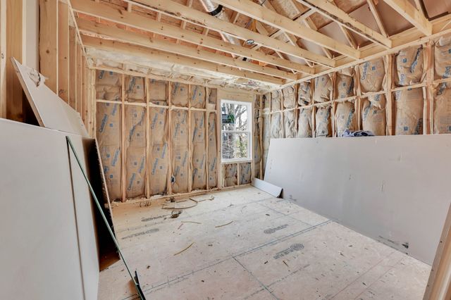 353 Chase Dr, Clarksville, TN 37043