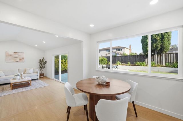 21570 Edward Way, Cupertino, CA 95014
