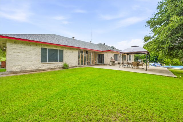 118 Pleasant Valley Lane, Weatherford, TX 76087