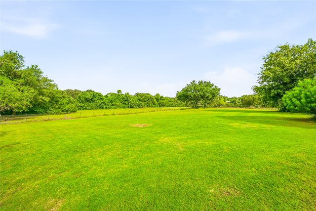 118 Pleasant Valley Lane, Weatherford, TX 76087