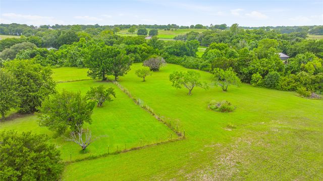 118 Pleasant Valley Lane, Weatherford, TX 76087