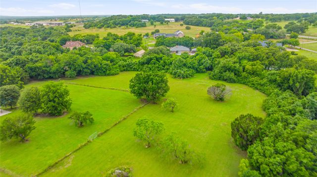 118 Pleasant Valley Lane, Weatherford, TX 76087