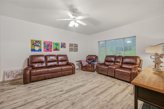 118 Pleasant Valley Lane, Weatherford, TX 76087