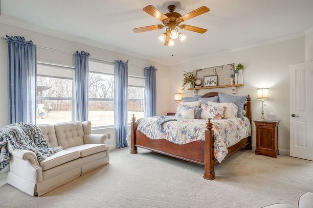 104 Oakbend Court, Weatherford, TX 76088