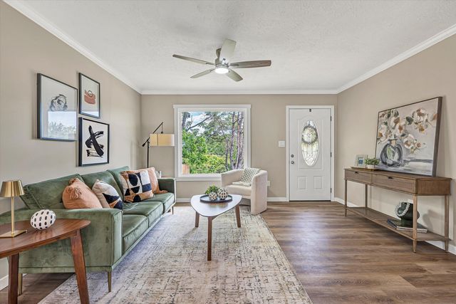30 Grayson ST, Rocky Mount, VA 24151