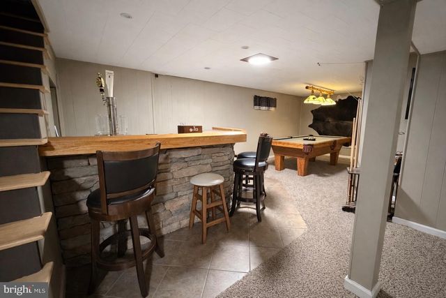 8 THEODORE AVE, Middletown, PA 17057