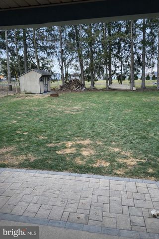 8 THEODORE AVE, Middletown, PA 17057