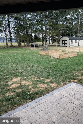 8 THEODORE AVE, Middletown, PA 17057