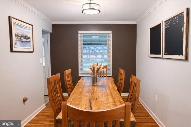 8 THEODORE AVE, Middletown, PA 17057