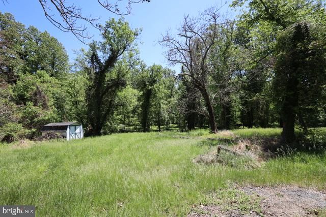 18465 BROOKE RD, Sandy Spring, MD 20860
