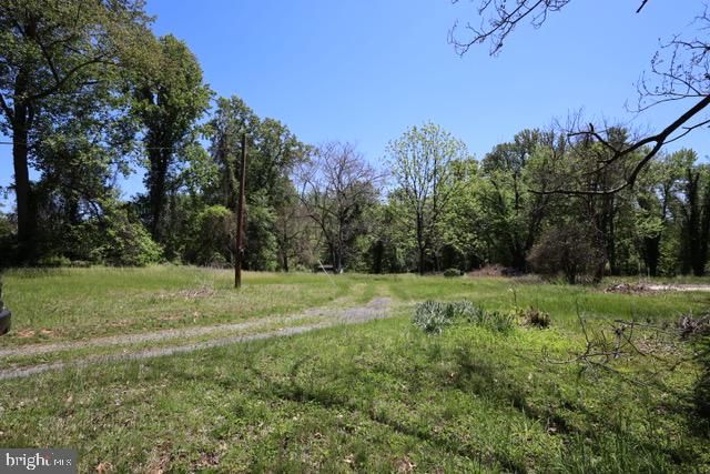 18465 BROOKE RD, Sandy Spring, MD 20860