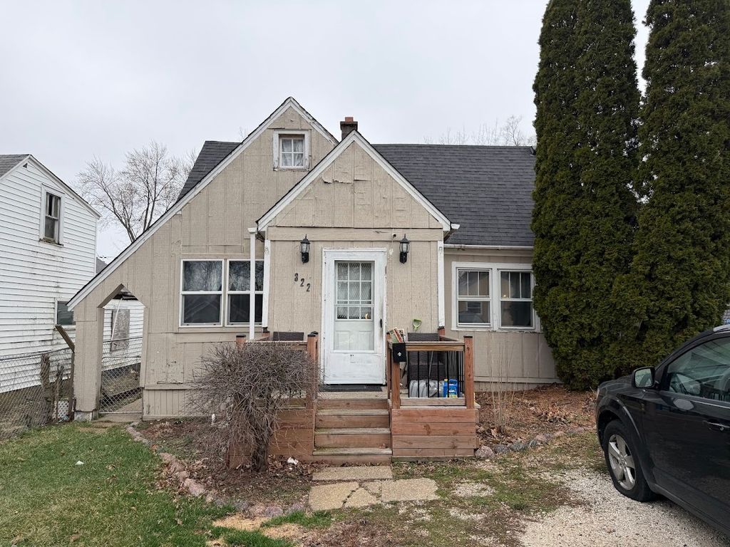 322 Bellevue Drive, Round Lake Park, IL 60073