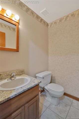 52598 Bordeaux Way, Shelby Charter Township, MI 48315