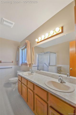 52598 Bordeaux Way, Shelby Charter Township, MI 48315