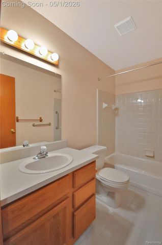 52598 Bordeaux Way, Shelby Charter Township, MI 48315