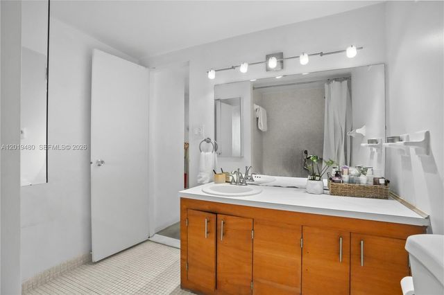 1200 W Ave 819 819, Miami Beach, FL 33139