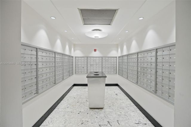 1200 W Ave 819 819, Miami Beach, FL 33139