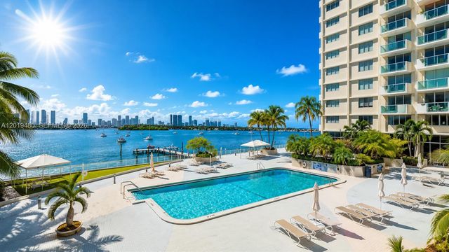 1200 W Ave 819 819, Miami Beach, FL 33139
