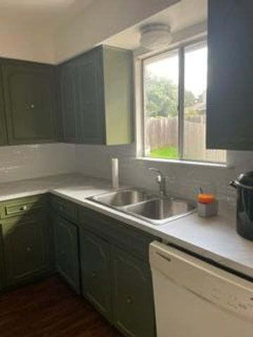 9101 Rockcrest CIR, Austin, TX 78759