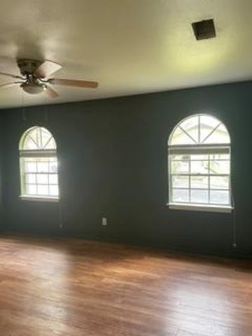 9101 Rockcrest CIR, Austin, TX 78759