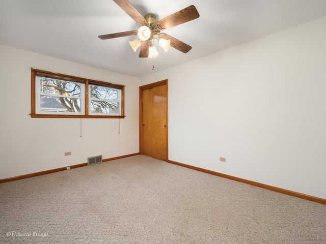 18547 Lexington Avenue, Homewood, IL 60430