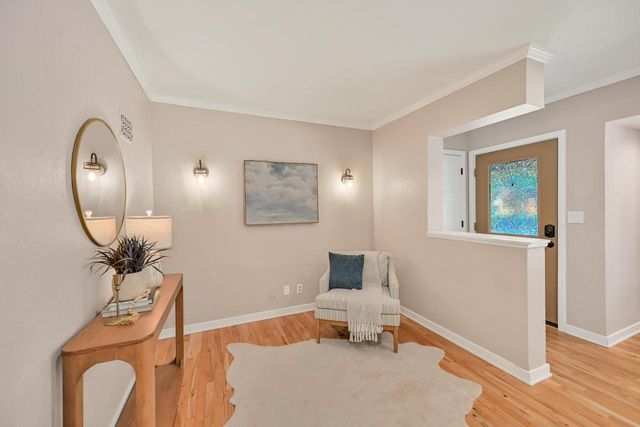 W62N352 Hanover AVENUE, Cedarburg, WI 53012