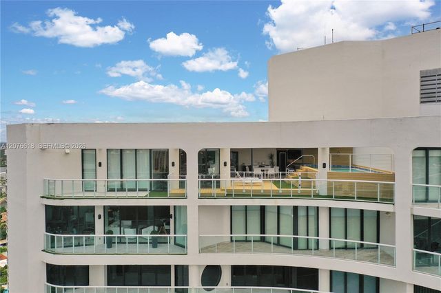 4000 Island Boulevard PH2, Aventura, FL 33160