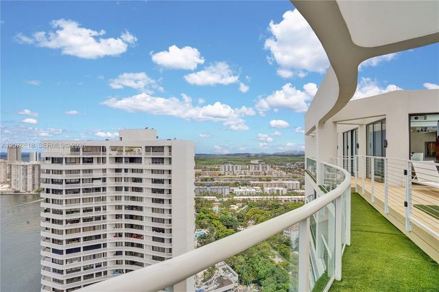 4000 Island Boulevard PH2, Aventura, FL 33160