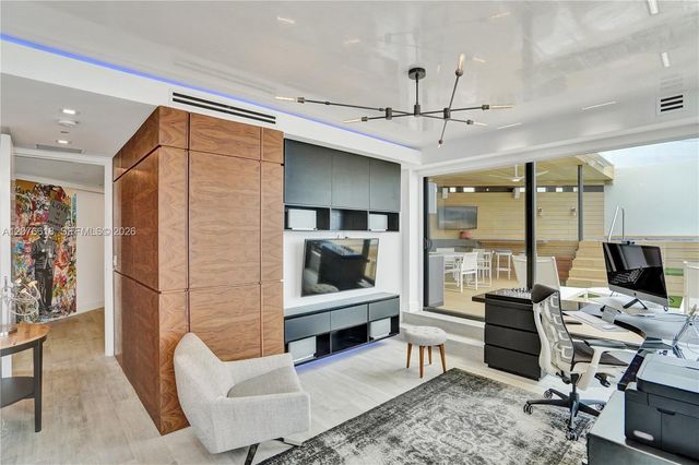 4000 Island Boulevard PH2, Aventura, FL 33160