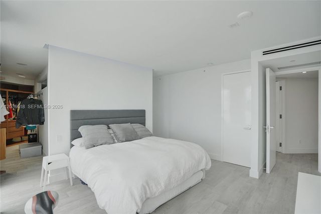4000 Island Boulevard PH2, Aventura, FL 33160