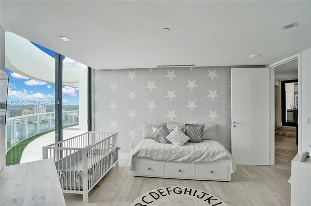 4000 Island Boulevard PH2, Aventura, FL 33160