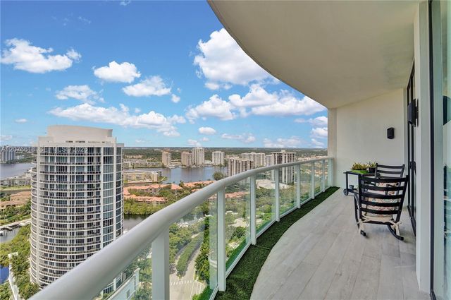 4000 Island Boulevard PH2, Aventura, FL 33160