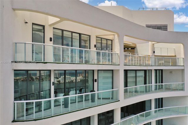 4000 Island Boulevard PH2, Aventura, FL 33160