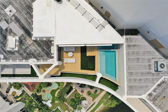 4000 Island Boulevard PH2, Aventura, FL 33160