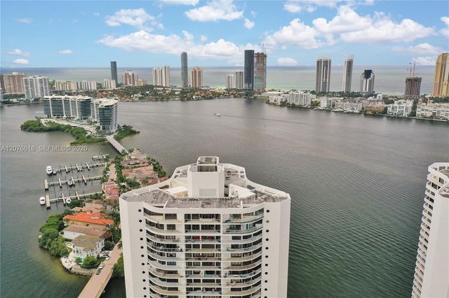 4000 Island Boulevard PH2, Aventura, FL 33160