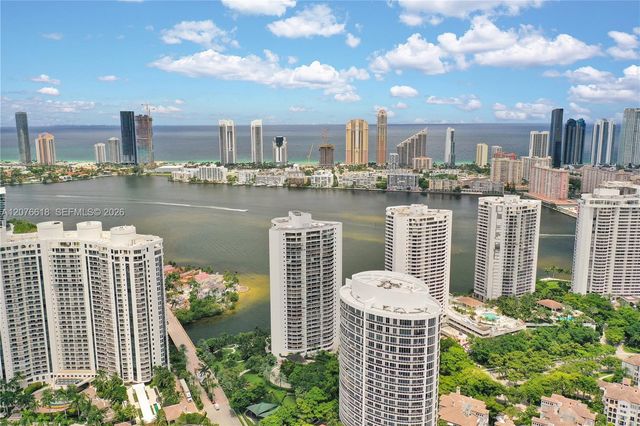 4000 Island Boulevard PH2, Aventura, FL 33160